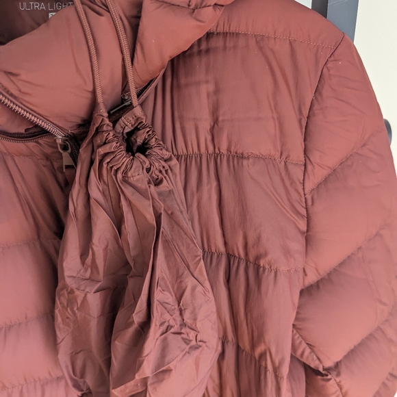 Uniqlo ultralight down packable long jacket, size L - Picture 4 of 11
